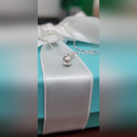 🎁Gifting Condition🎁 Tiffany & Co Elsa Peretti Teardrop 16" Necklace - Picture 2 of 4